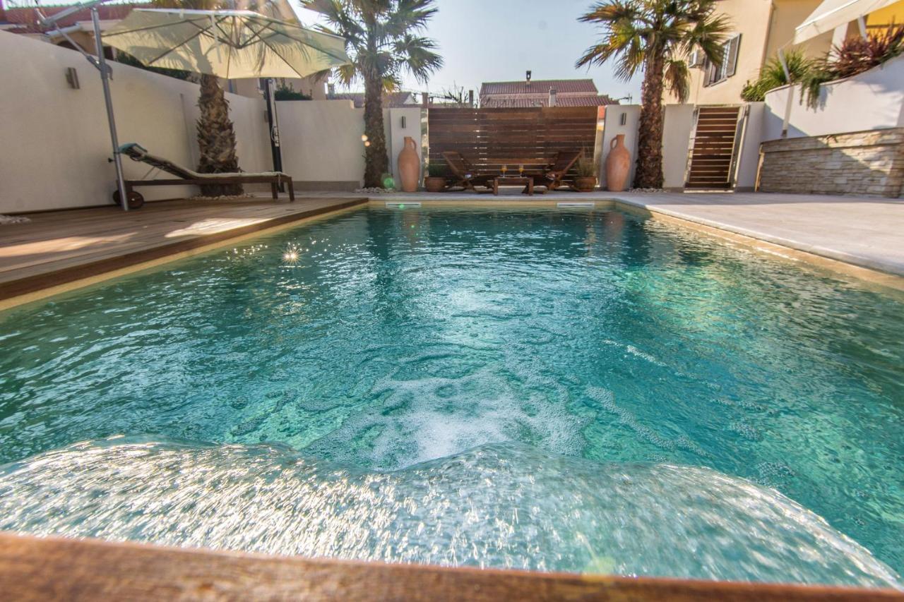 Apartments "Villa Antisin" With Heated Pool Zadar Luaran gambar