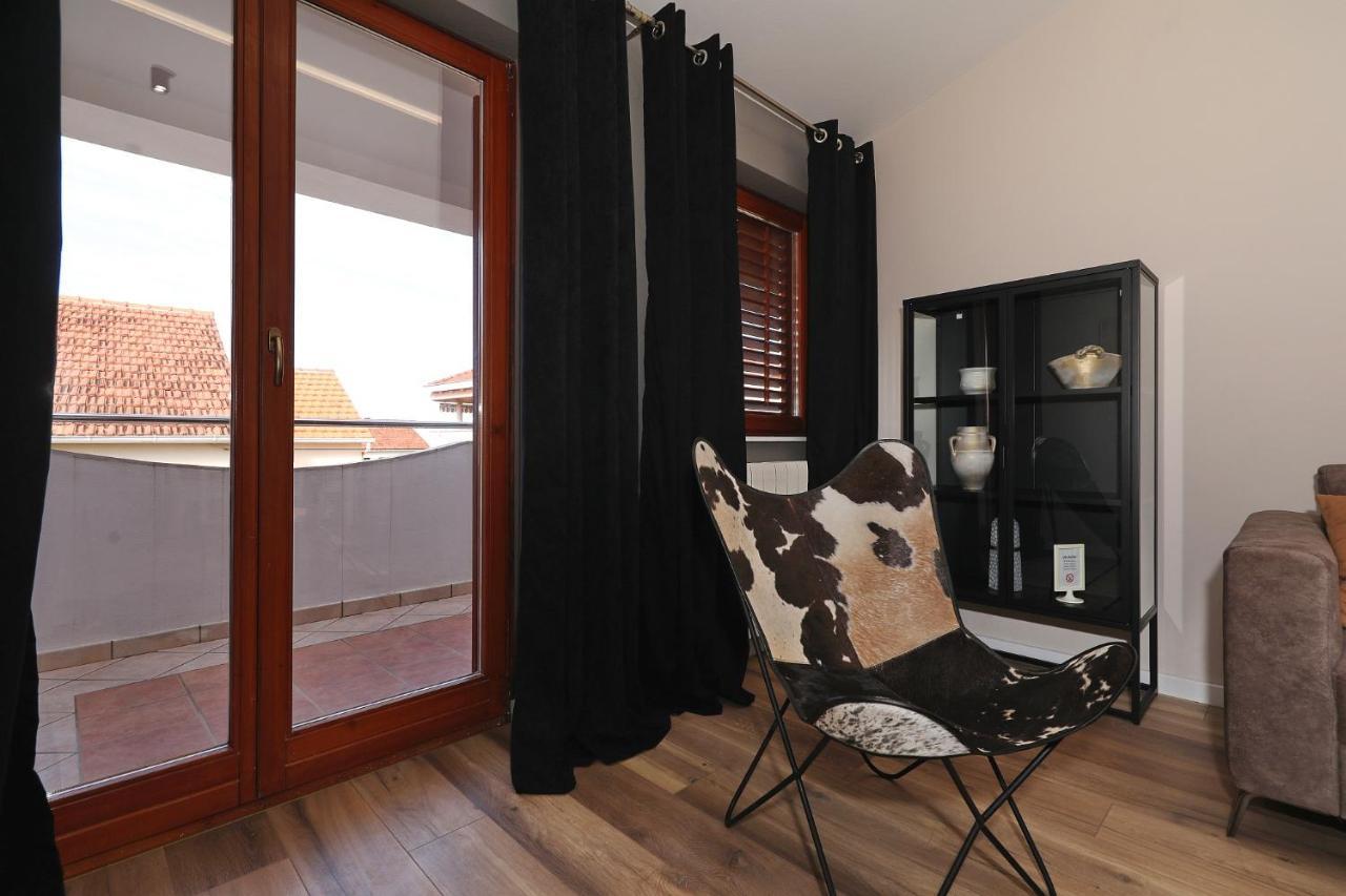 Apartments "Villa Antisin" With Heated Pool Zadar Luaran gambar
