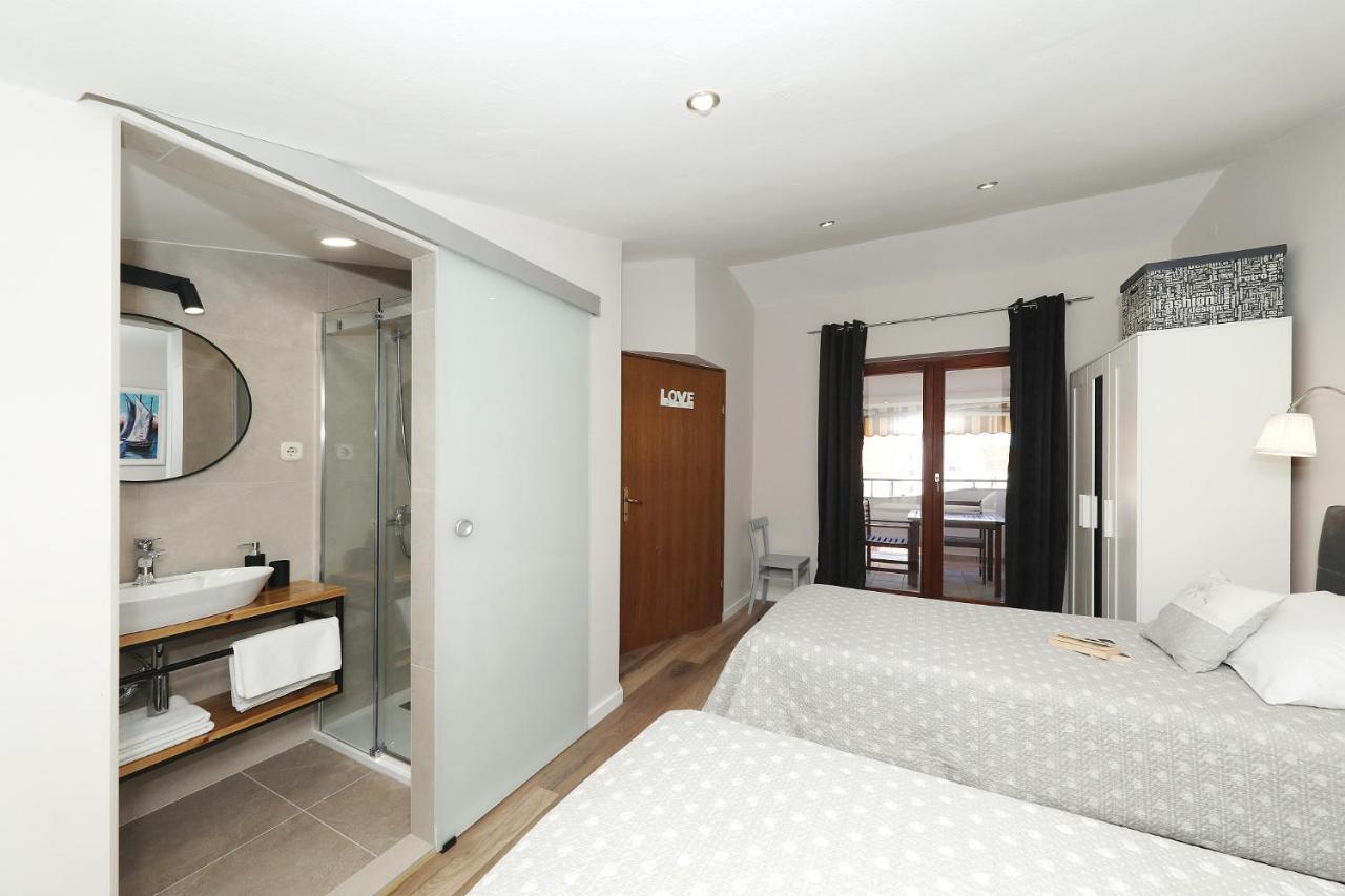 Apartments "Villa Antisin" With Heated Pool Zadar Luaran gambar