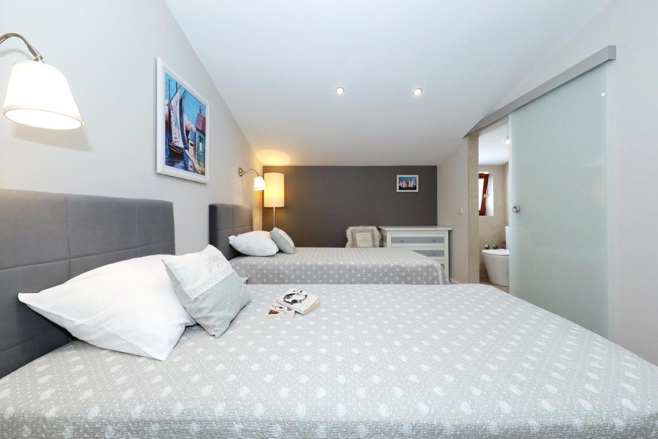 Apartments "Villa Antisin" With Heated Pool Zadar Luaran gambar