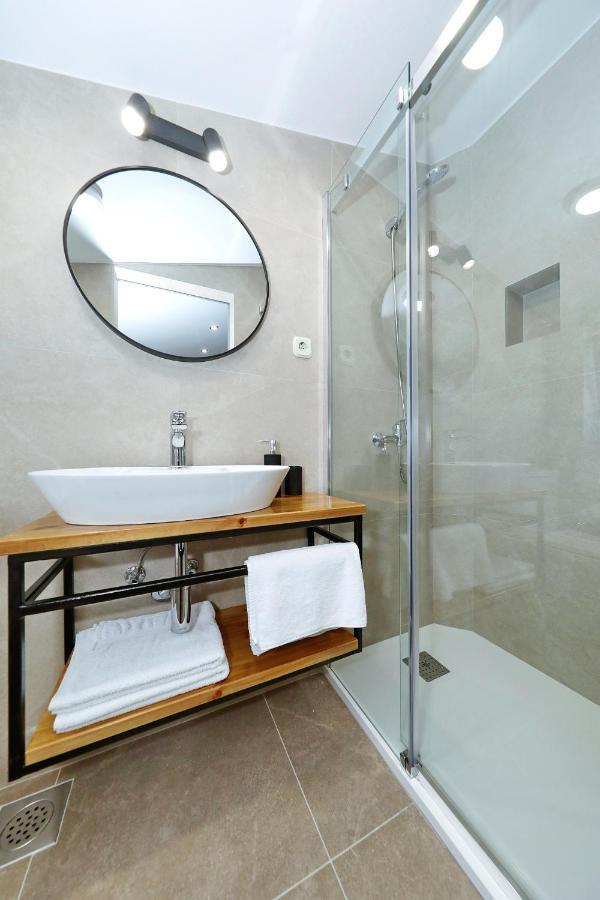 Apartments "Villa Antisin" With Heated Pool Zadar Luaran gambar