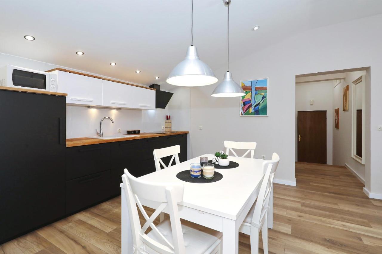 Apartments "Villa Antisin" With Heated Pool Zadar Luaran gambar